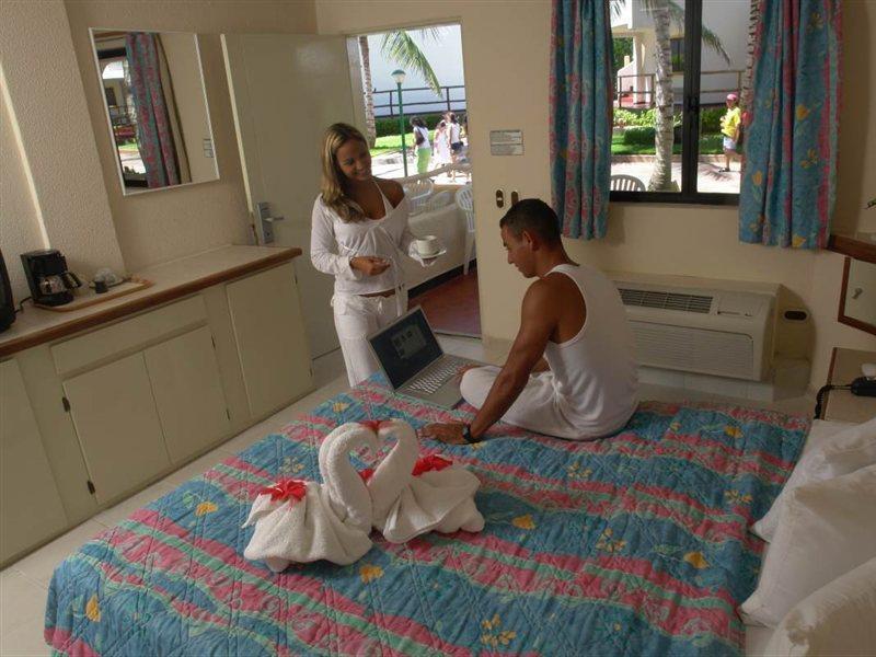 Hotel Portofino Complex Playa El Agua Zewnętrze zdjęcie