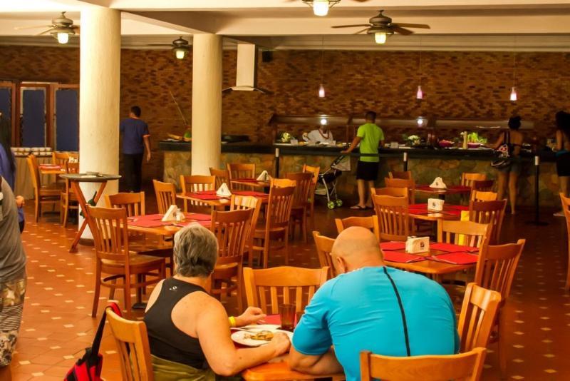 Hotel Portofino Complex Playa El Agua Zewnętrze zdjęcie